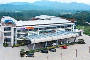 FOX Harris Hotel & Conventions Banjarnegara