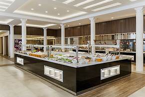 Lucas Didim Resort