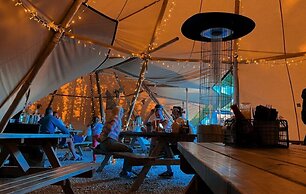 Honeycomb Lodge