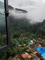 Mountain & Theme Park Views' Cozy Suite