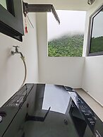 Mountain & Theme Park Views' Cozy Suite