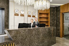 Grand Mildom Hotel