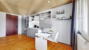 Evi's Home Hotel & Apartments