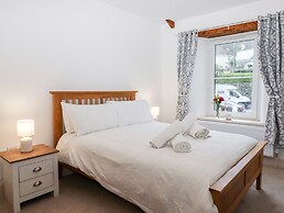 Beach Road House