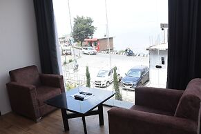 Rhodo Inn