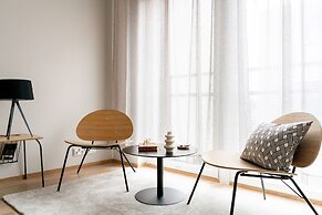 Bright studio by Logomo & Train station