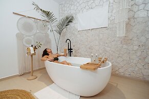 Alma Boutique Hotel
