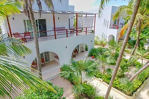 Alma Boutique Hotel