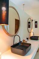 Alma Boutique Hotel