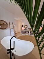 Alma Boutique Hotel