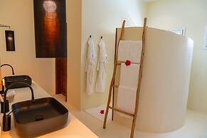 Alma Boutique Hotel