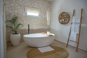 Alma Boutique Hotel