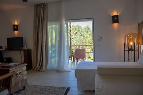 Alma Boutique Hotel