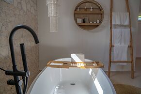 Alma Boutique Hotel