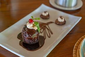 Alma Boutique Hotel