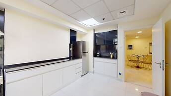 403 Park Central
