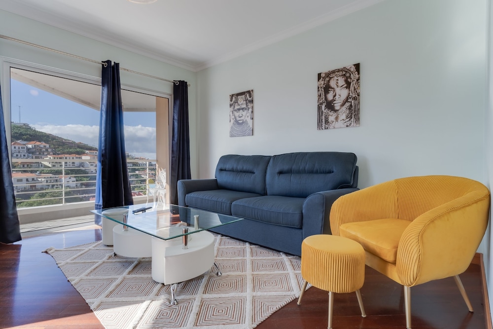 Duplex Camara de Lobos
