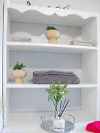 Apt 2 Stylish 2 bed Cosy and Comfortable