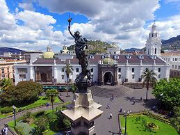 Casa Francisco Hotel