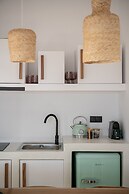 Athina Milos Suites