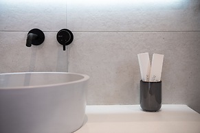 Athina Milos Suites