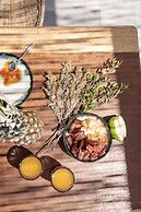 Athina Milos Suites