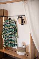 Athina Milos Suites