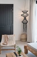 Athina Milos Suites