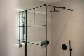 Athina Milos Suites