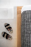 Athina Milos Suites