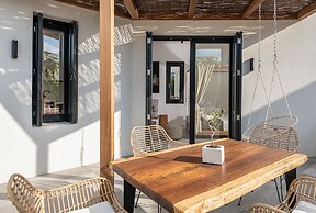 Athina Milos Suites