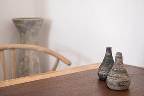 Athina Milos Suites