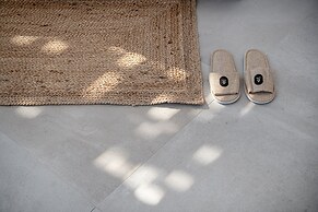 Athina Milos Suites