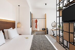 Athina Milos Suites