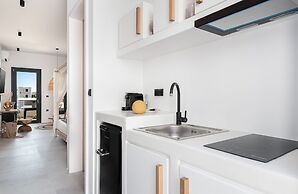 Athina Milos Suites