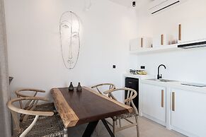 Athina Milos Suites