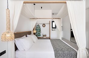 Athina Milos Suites