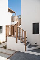 Athina Milos Suites