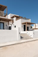 Athina Milos Suites