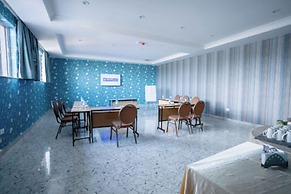 BLOOMING SUITES