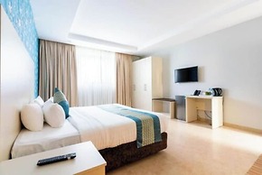 BLOOMING SUITES
