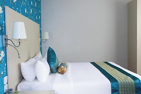 BLOOMING SUITES