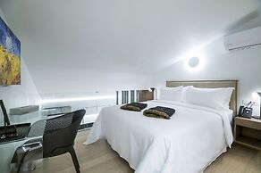 GM Luxury Suites & Spa