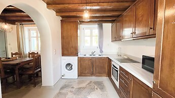 Pool House in Ornos