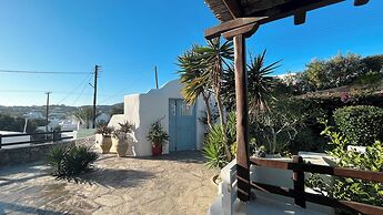 Pool House in Ornos