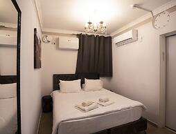 Tish ApartHotel