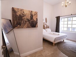 Tish ApartHotel