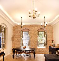 Tish ApartHotel