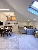 Tish ApartHotel