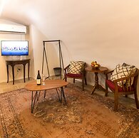 Tish ApartHotel